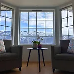 Modern House With Great View! Apartman *