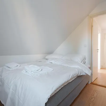 Modern House With Great View! *