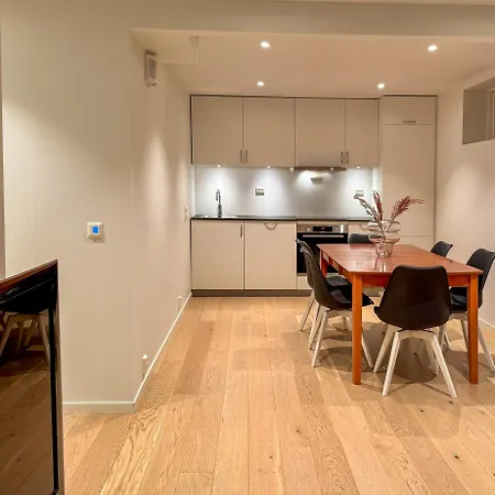 Modern House With Great View! *