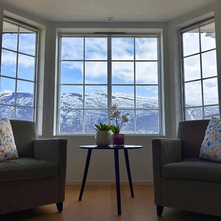 Modern House With Great View! Apartment *