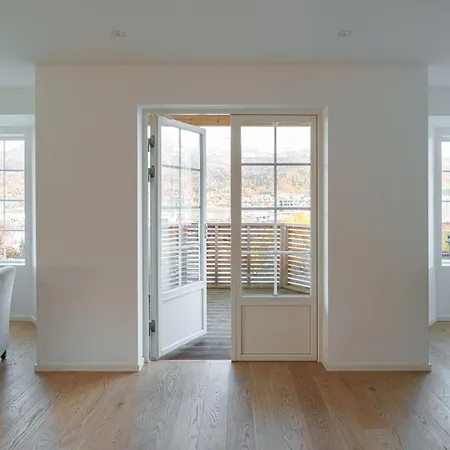 Modern House With Great View! דירה טרומסה