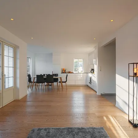 דירה Modern House With Great View!