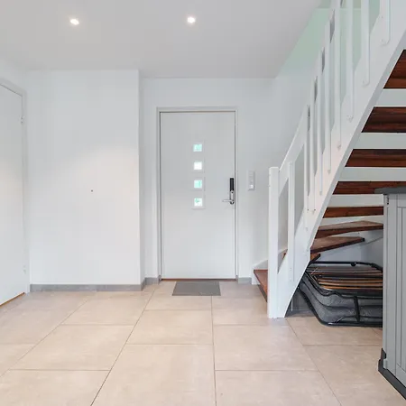 Modern House With Great View! דירה טרומסה