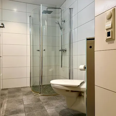 דירה Modern House With Great View! טרומסה
